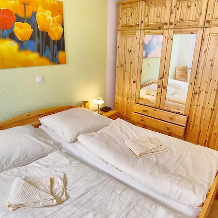 Hampel, Vogelsang-whg 1 *